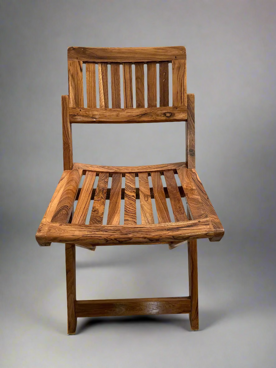 The Basic Fold Chair